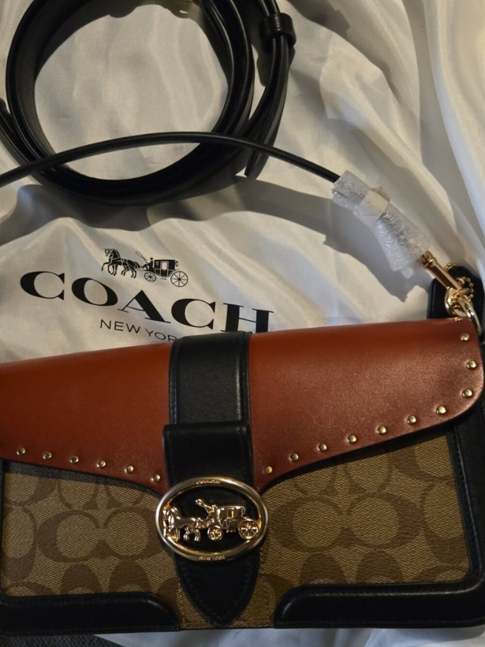 NEW COACH Georgie shoulder bag similar to Coach Tabby